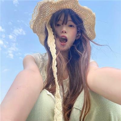 游艇藏春
